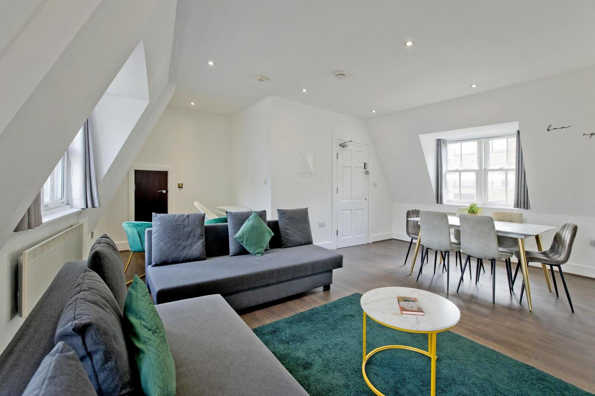 Imperial Liverpool Street Apartment