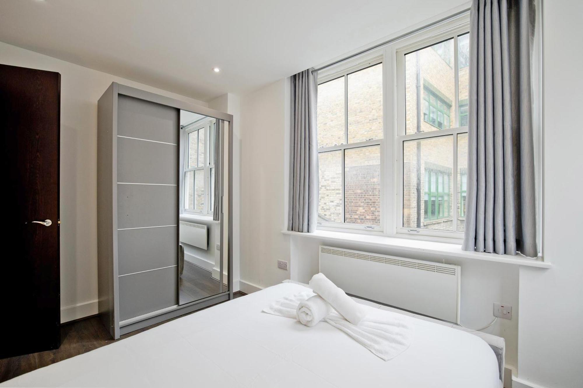 Apartment Imperial Liverpool Street London