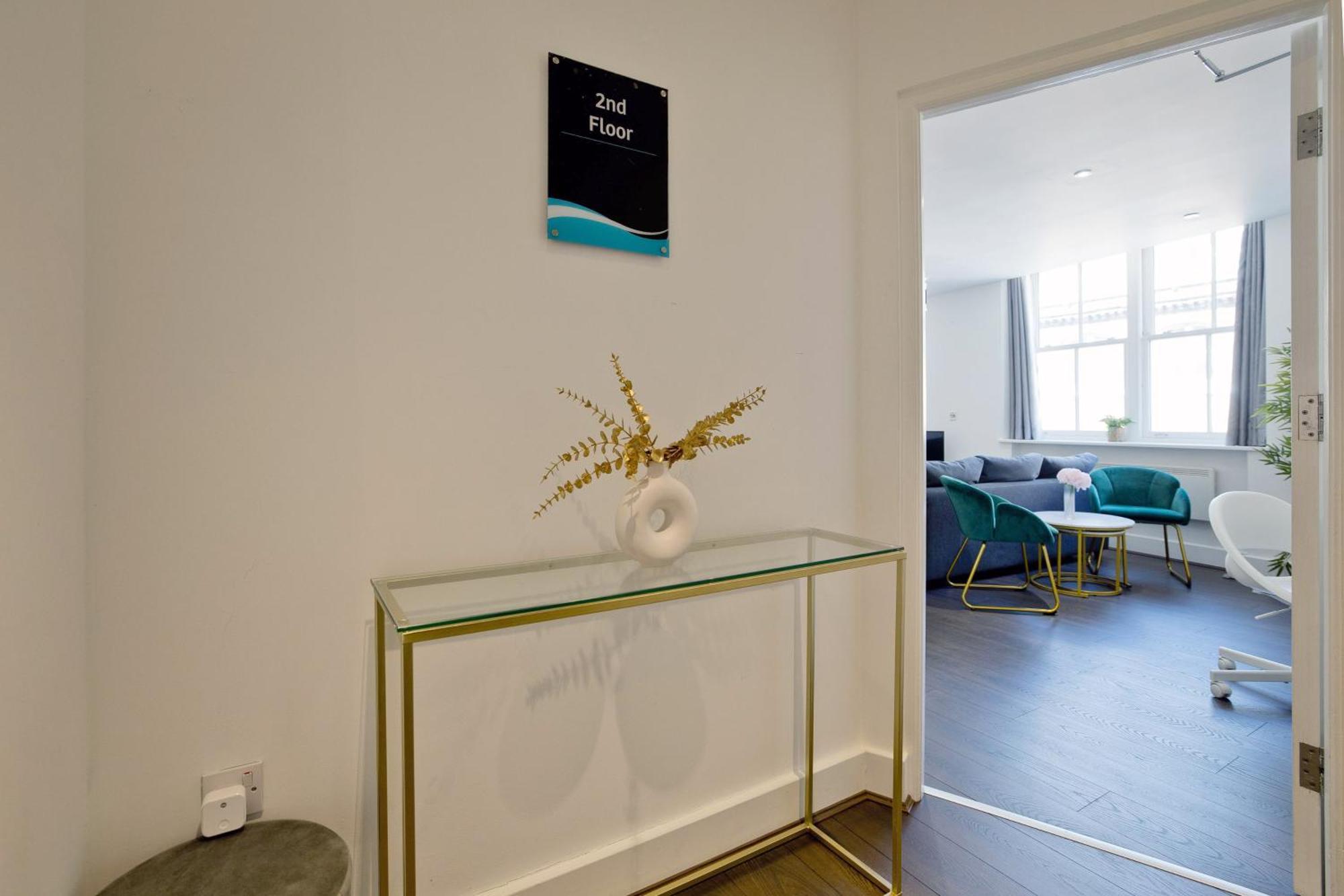Imperial Liverpool Street Apartment London