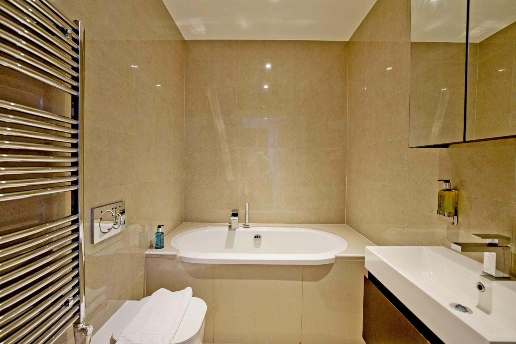Apartment Imperial Liverpool Street London